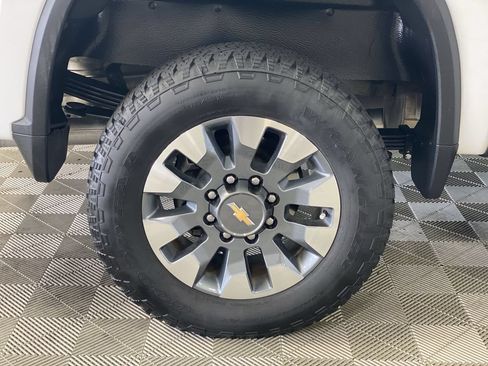 Used 2025 Chevrolet Silverado 2500 Custom w/ Custom Value Package AWD/4WD image 38