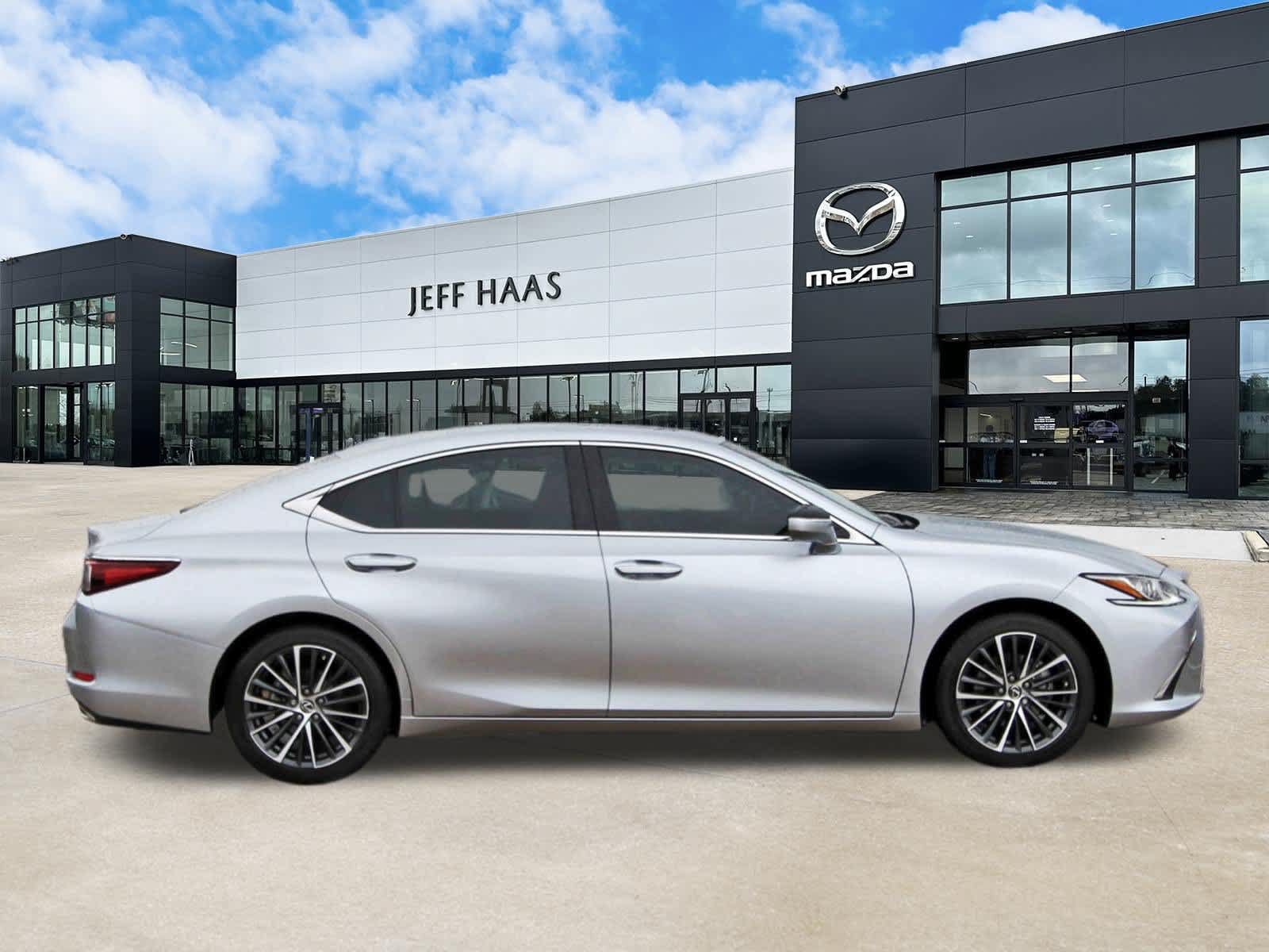 Used 2022 Lexus ES 350 w/ Premium Package FWD image 5