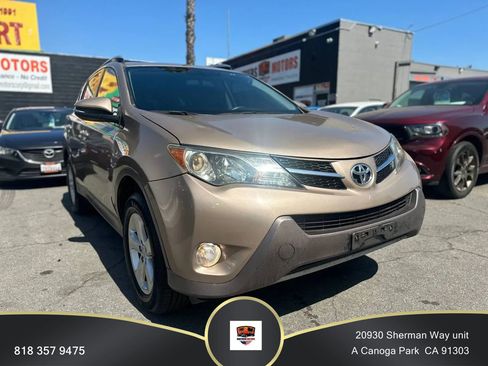 Used 2014 Toyota RAV4 XLE image 46