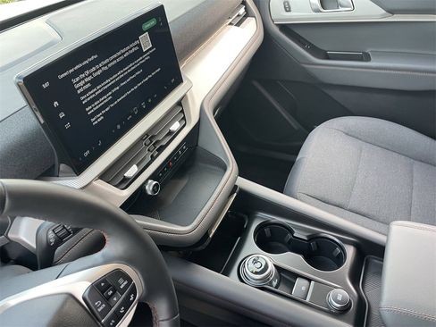 Certified 2025 Ford Explorer Active image 26