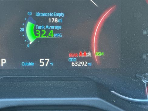 Used 2024 Toyota RAV4 XLE image 26