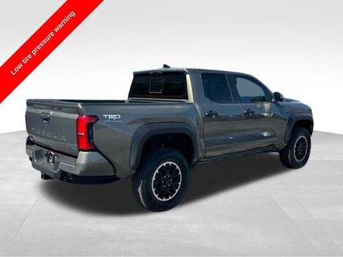 Used 2025 Toyota Tacoma TRD Off-Road w/ TRD Off Road Premium Package AWD/4WD image 7