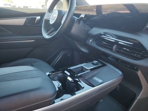 Used 2025 Buick Enclave Preferred image 14