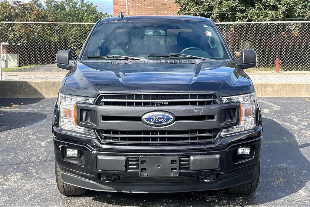 Used 2019 Ford F150 XLT w/ Equipment Group 302A Luxury AWD/4WD image 2