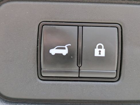 Used 2023 Nissan Pathfinder SL image 14