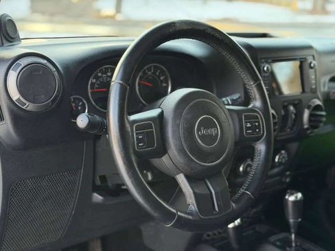 Used 2011 Jeep Wrangler Unlimited Sport image 13