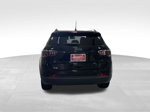 New 2025 Jeep Compass Limited w/ Sun & Sound Group image 5