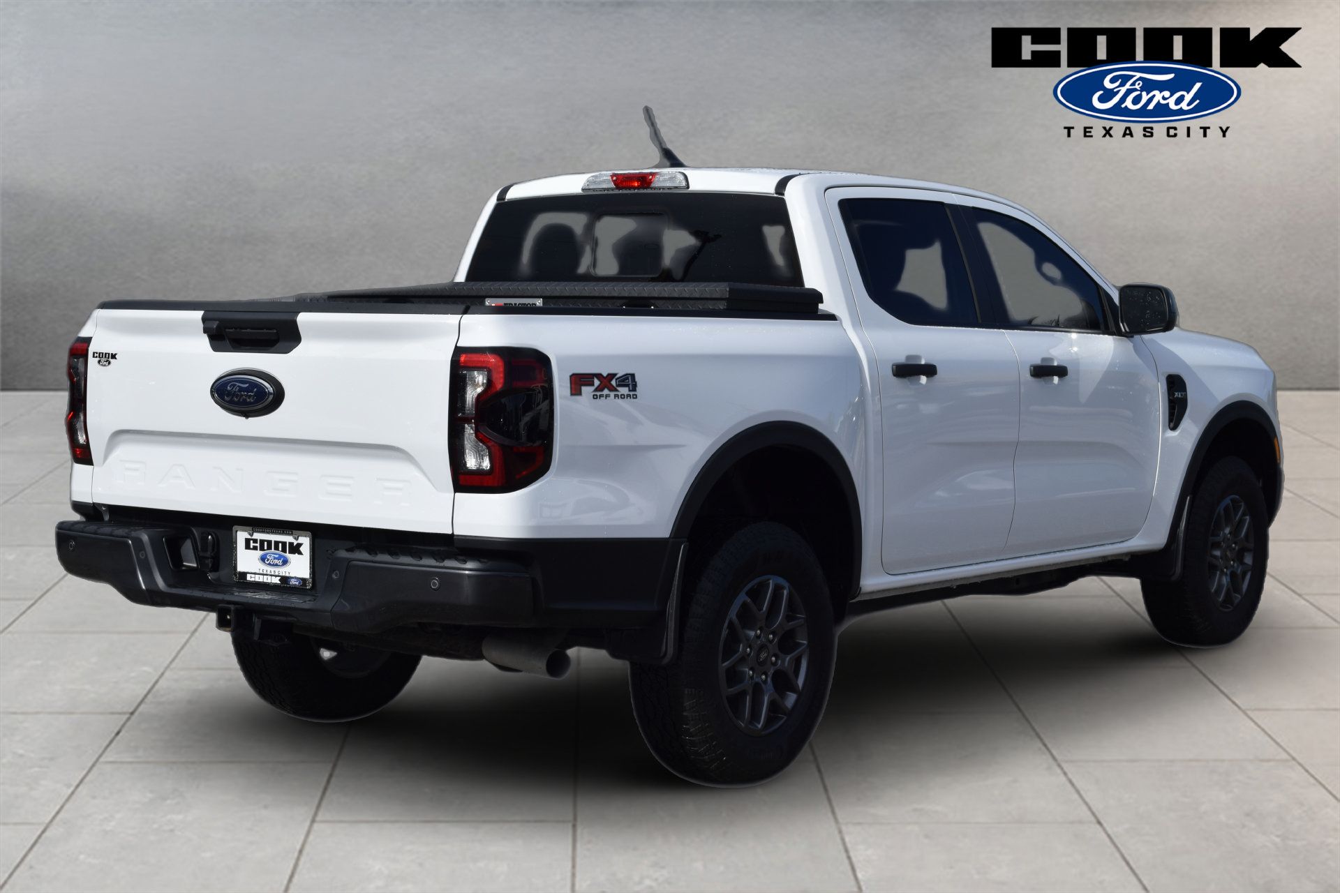 Used 2025 Ford Ranger XLT w/ FX4 Off-Road Package AWD/4WD image 3
