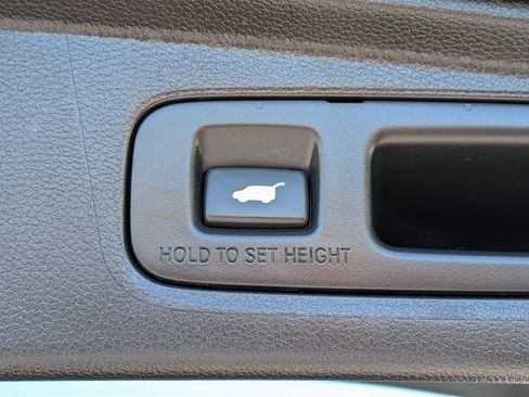 Used 2025 Honda CR-V EX-L image 33