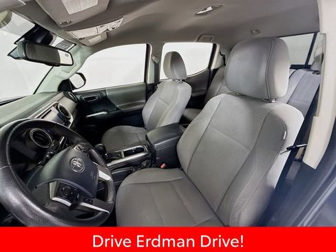 Certified 2018 Toyota Tacoma SR5 RWD image 5