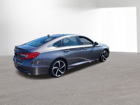 Used 2019 Honda Accord Sport image 9
