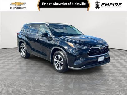 Used 2022 Toyota Highlander XLE