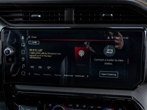 Used 2025 GMC Sierra 1500 AT4 w/ AT4 Premium Package image 24