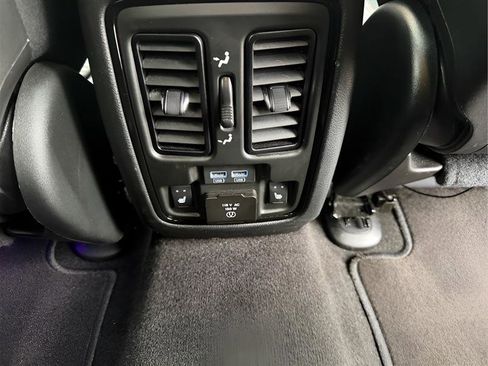 Used 2022 Dodge Durango R/T w/ Trailer Tow Group IV image 30