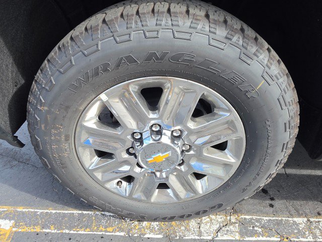 New 2026 Chevrolet Silverado 2500 High Country w/ High Country Premium Package AWD/4WD image 11