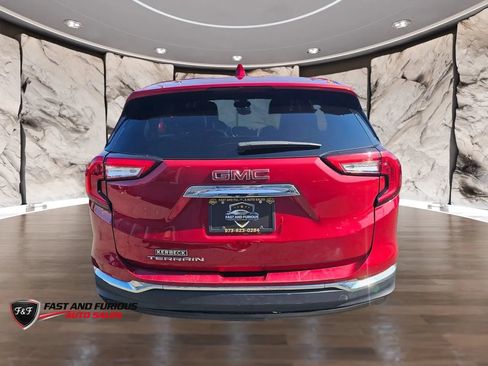 Used 2022 GMC Terrain SLT FWD image 28