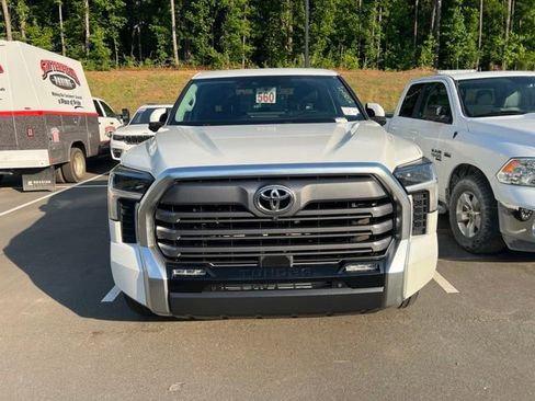 Used 2023 Toyota Tundra Limited AWD/4WD image 6
