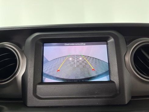 Used 2023 Jeep Wrangler Sport S image 26