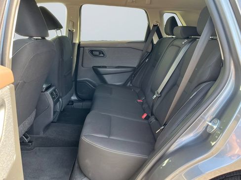 Used 2023 Nissan Rogue S AWD/4WD image 13