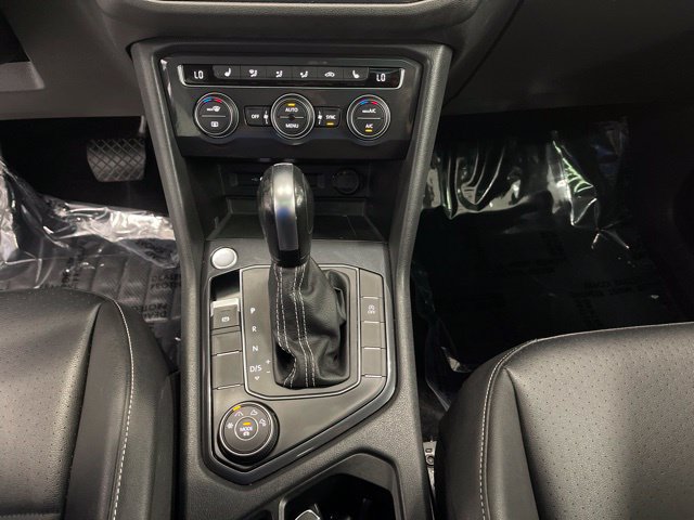 Used 2021 Volkswagen Tiguan SE w/ Panoramic Sunroof Package AWD/4WD image 23