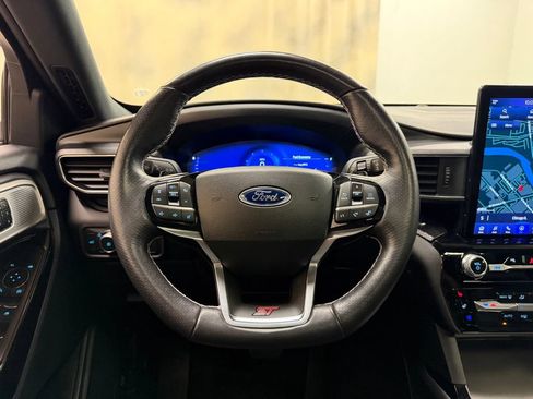 Used 2022 Ford Explorer ST w/ ST Street Pack AWD/4WD image 21