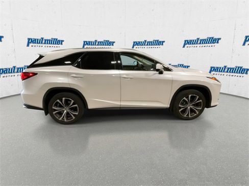 Used 2018 Lexus RX 350L Premium w/ Premium Package image 12