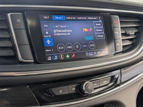 Used 2023 Buick Enclave Essence image 19