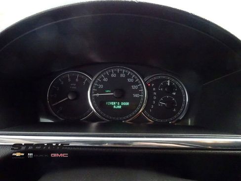 Used 2006 Buick LaCrosse CXL w/ Chrome Appearance Package image 25