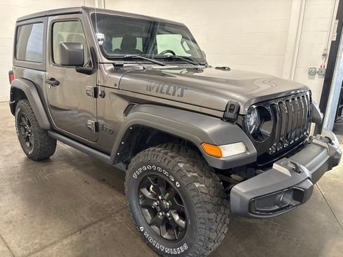 Used 2022 Jeep Wrangler Sport AWD/4WD image 3