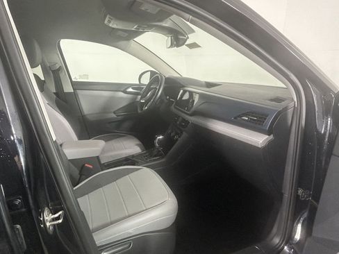 Used 2024 Volkswagen Taos SE FWD image 10