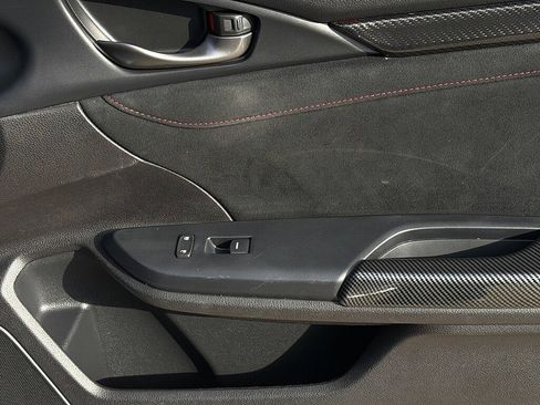 Used 2019 Honda Civic Type R image 21
