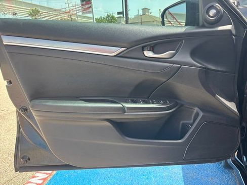 Used 2016 Honda Civic Touring image 15