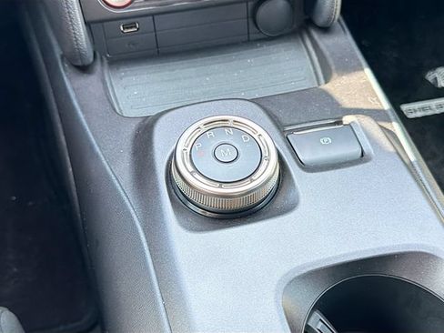 Used 2020 Ford Mustang Shelby GT500 w/ Technology Package RWD image 18