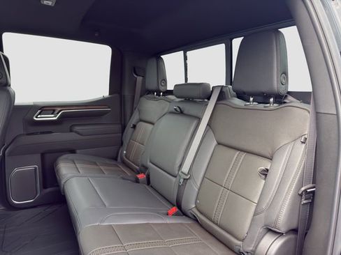 New 2026 Chevrolet Silverado 1500 High Country AWD/4WD image 13