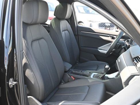 Certified 2025 Audi Q3 2.0T Premium Plus w/ Premium Plus Package image 22