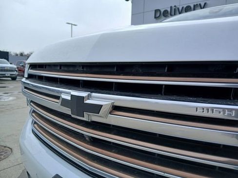 Used 2022 Chevrolet Tahoe High Country image 9