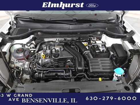 Used 2024 Volkswagen Taos SE image 30