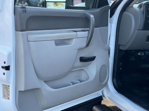 Used 2011 Chevrolet Silverado 2500 W/T image 20