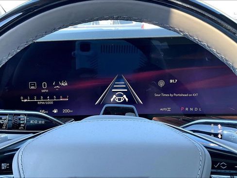 Used 2026 Cadillac Escalade Platinum Sport w/ LPO, ONYX Package image 28