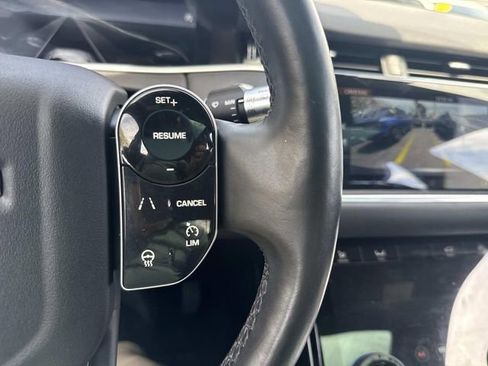 Used 2020 Land Rover Range Rover Evoque SE AWD/4WD image 32