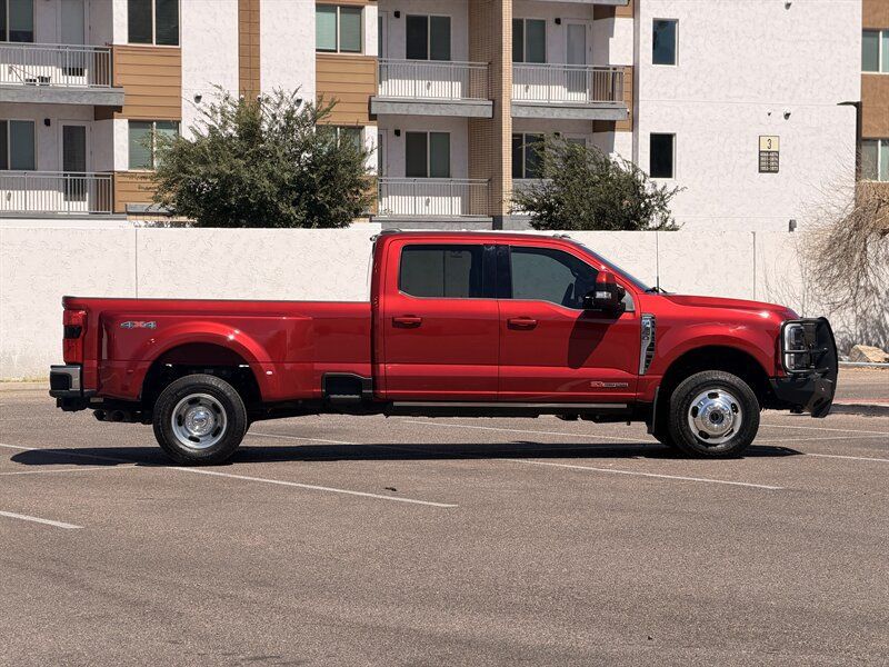 Used 2023 Ford F350 Lariat w/ Lariat Ultimate Package AWD/4WD image 2