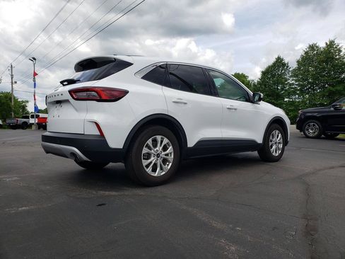 Used 2023 Ford Escape Active w/ Tech Pack #2 FWD image 5
