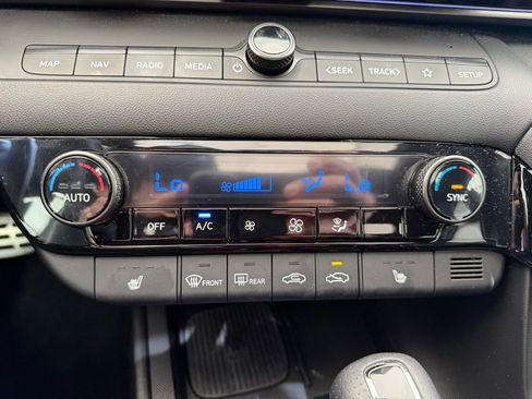 Used 2025 Hyundai Elantra N image 18