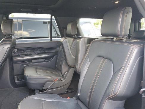 Used 2023 Ford Expedition Max Platinum image 9