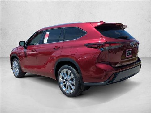 New 2026 Toyota Highlander Limited AWD/4WD image 9