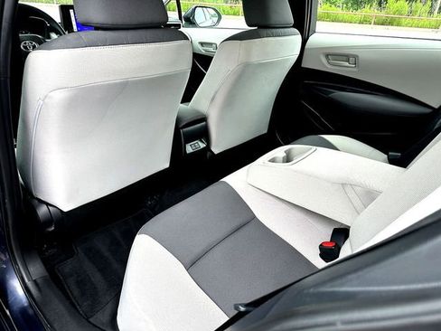 Used 2025 Toyota Corolla LE FWD image 17