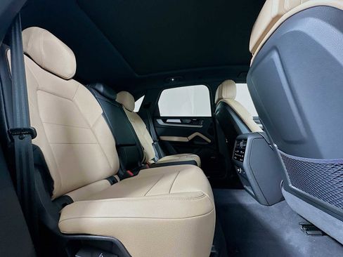 New 2026 Porsche Cayenne AWD/4WD image 27