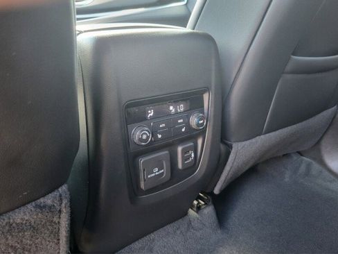 Used 2024 Buick Enclave Avenir w/ Avenir Technology Package image 35