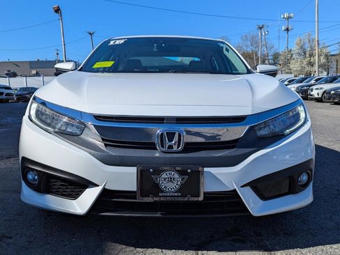 Used 2016 Honda Civic Touring image 4