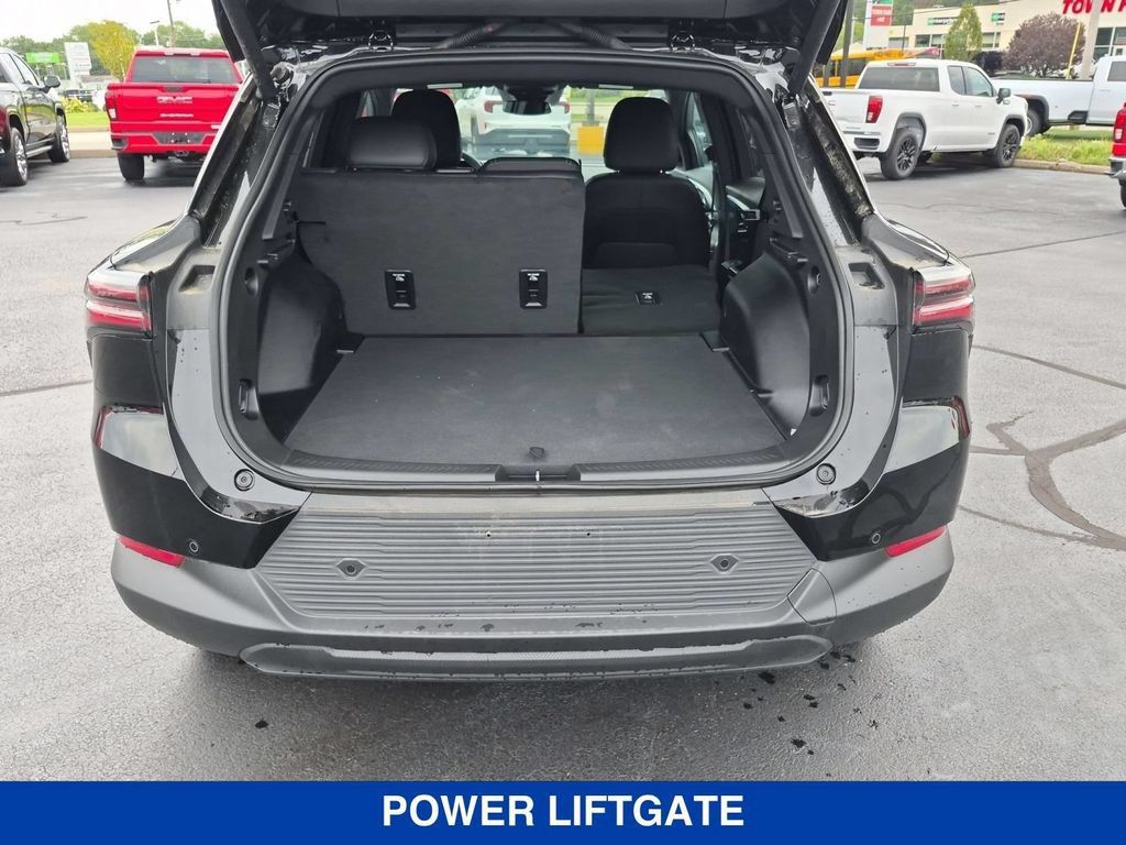 New 2026 Chevrolet Equinox EV LT AWD/4WD image 29